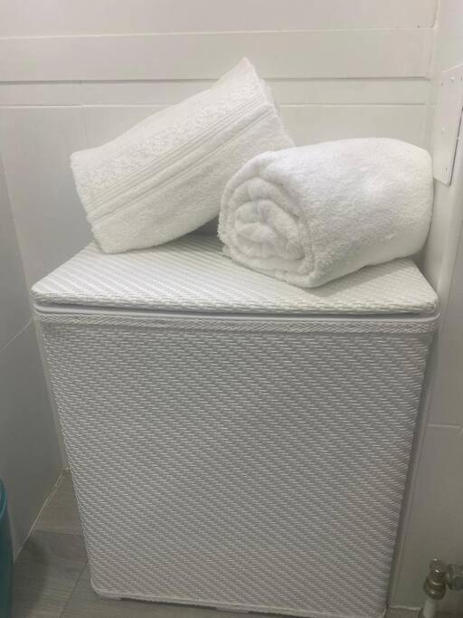 Apartamento En Toledo Ideal Para Visitas A Puy Du Fou Eksteriør bilde